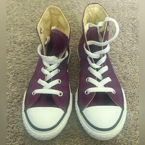Converse Chuck Taylor All Star Classic purple size 1